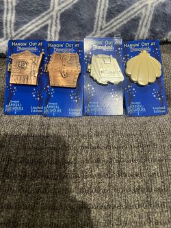 Hangin Out At Disneyland Annual Passholder Pin 