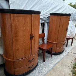 Big Closets Or Dressers Are Big And Heavy Colors Black And Oak Satin Great Condition 