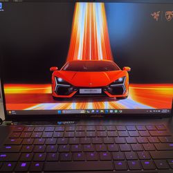 Razer Blade 16 x Automobili Lamborghini 4090 gaming Laptop