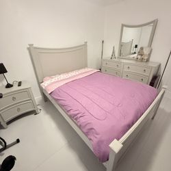Bedroom Set - Full 