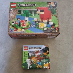 Lego Mincraft Lot Of 2. 21153 & 21162