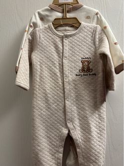 Chick Pea 2 Pack Sleepers Long Sleeve Footed  Bear Print 0-3M Snap Up new w tags