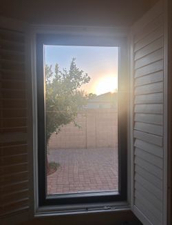 Andersen 100 Series Fixed Picture Window – Dark Bronze