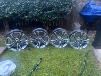 Set of 4 Silver Alloy Wheels Rims