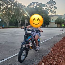 Custom Upgraded Razor E-Bike for safefty and better uptime and charge (lithium upgrade) Always Ready to Ride!