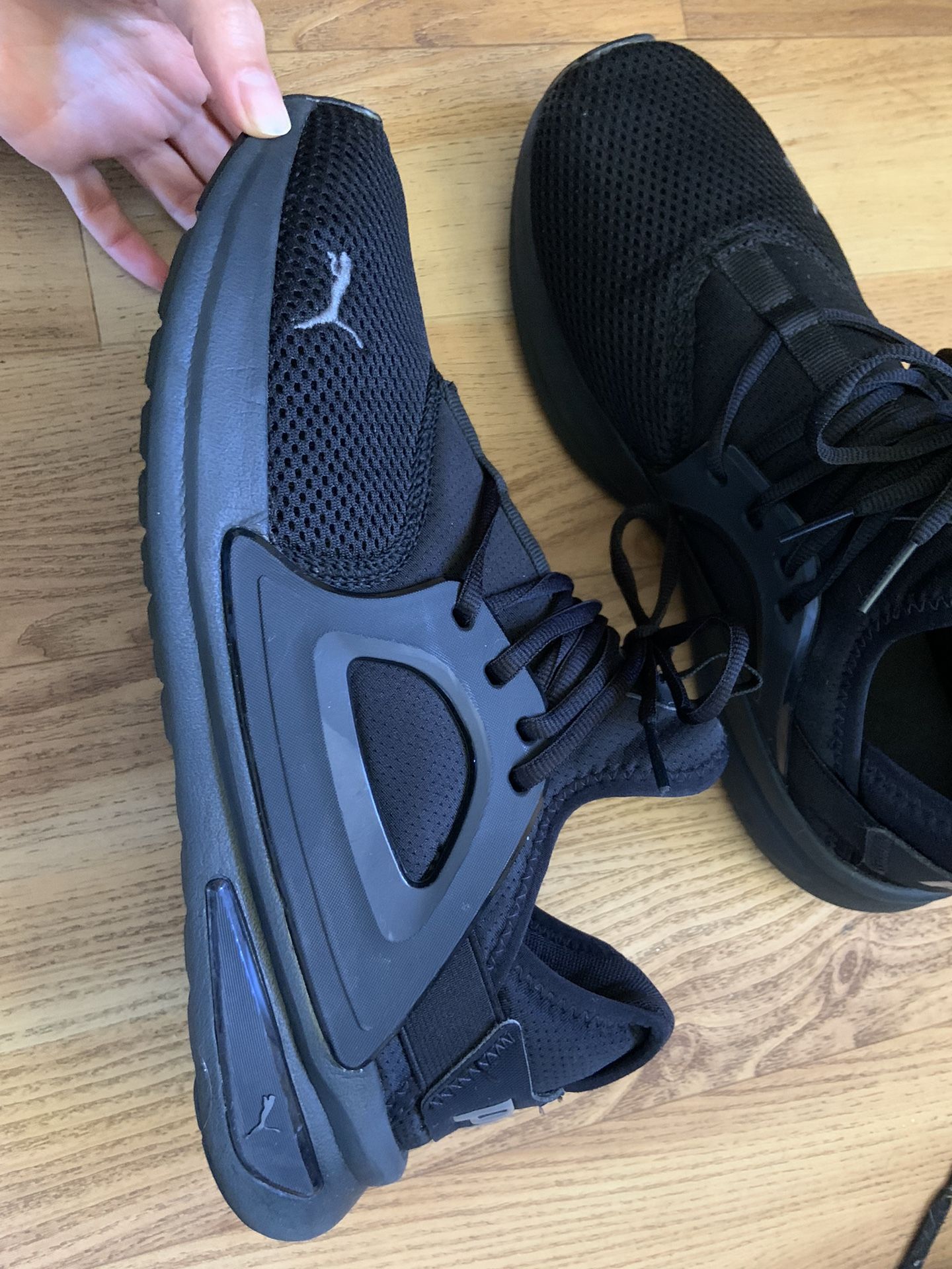 Puma Softride Enzo size 10 $35