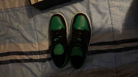 Air Jordan 1 Low Black Green Sneakers 8.5