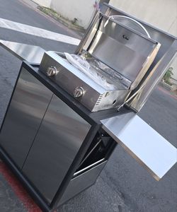New in Box Grill Stainless steel The Gas Propane