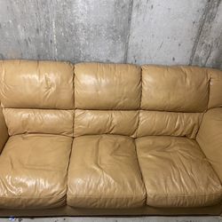 2 Piece couch Set 
