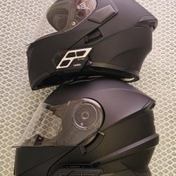 2 Motorcycle Helmets With Intercom System