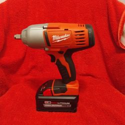 1/2 Milwaukee Tool Y  Batería $$255