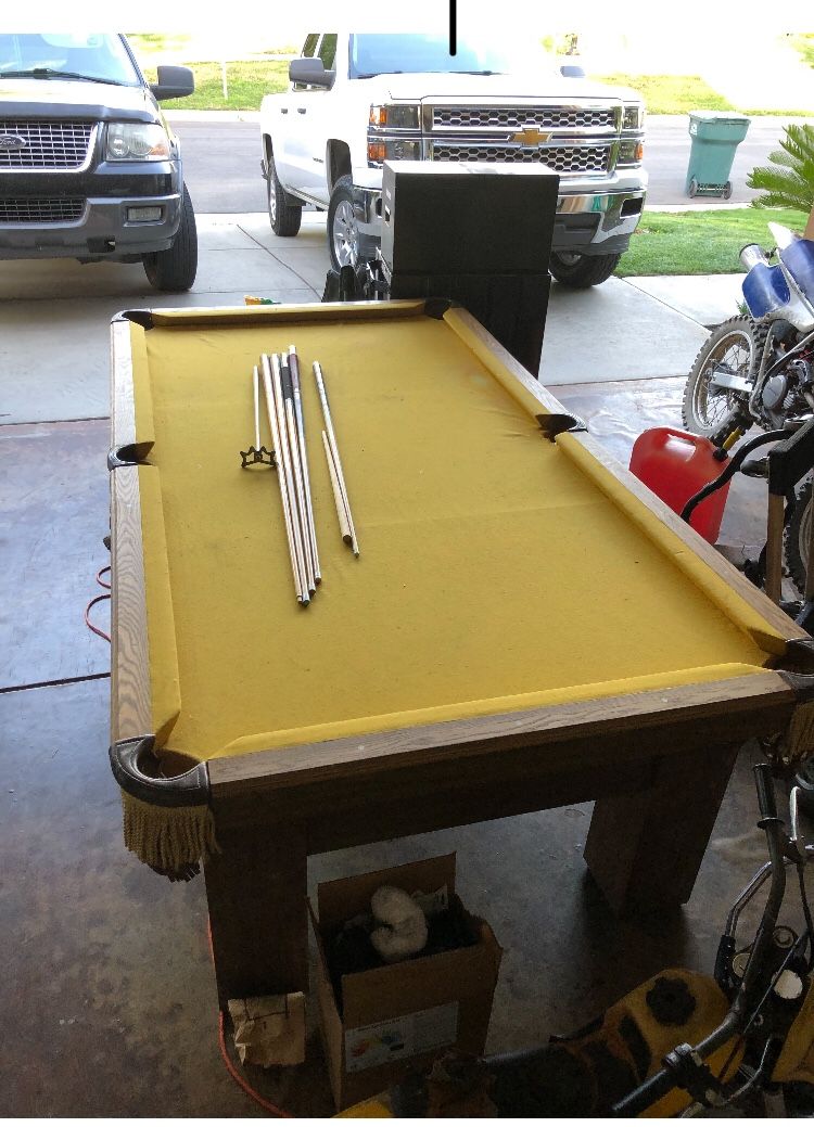 Pool table