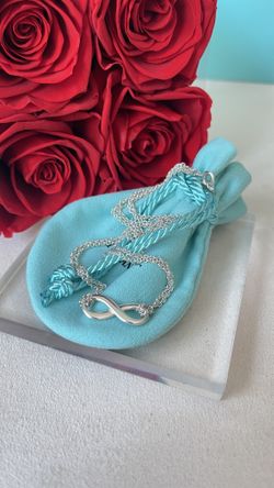 Tiffany & Co. Infinity Pendant Necklace In Sterling Silver 15” NEW $345