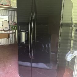Whirlpool Side By Side Refrigerator 