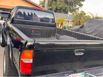 1999 Toyota Tacoma -clean-low miles