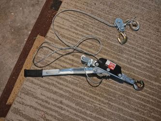 cable winch puller capacity 4000 lbs.