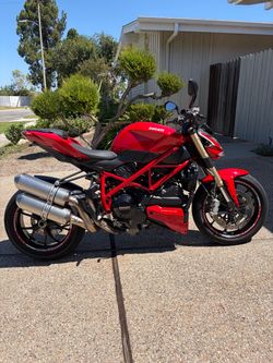 DUCATI STREETFIGHTER 848