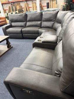 Seccionales Recliner in Stock # Seccionales Disponibles