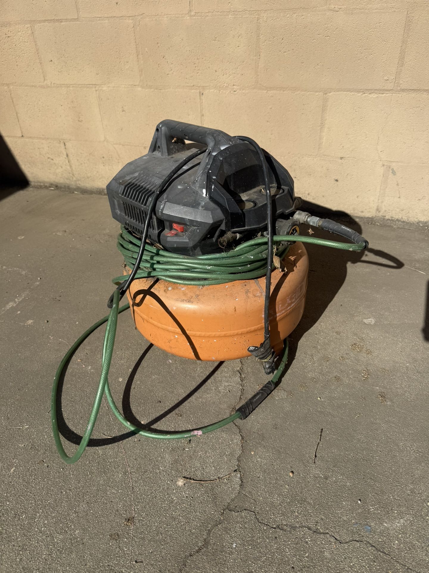 Air Compressor 