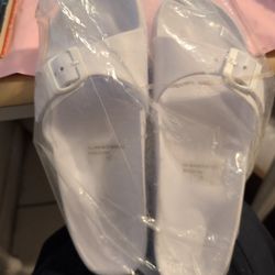 New Super Lightweight Women's Sandals Size 10