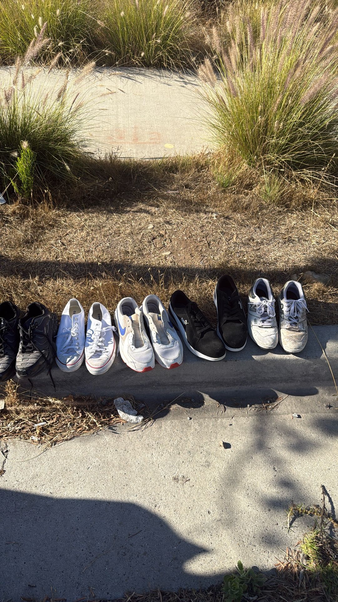 5paira Of Shoes Take It All For 40$