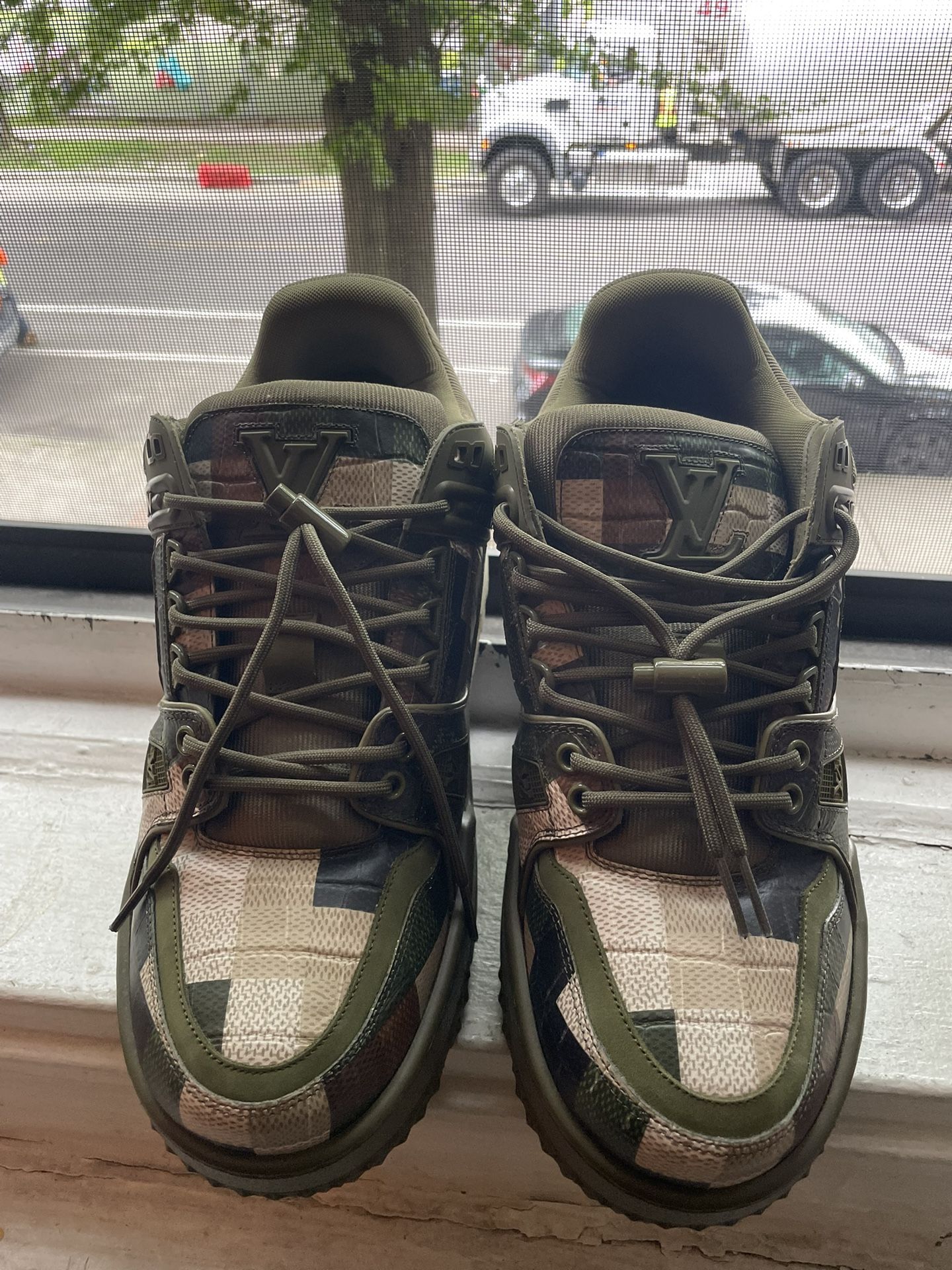 Louis Vuitton LV Trainer Maxi Sz 8