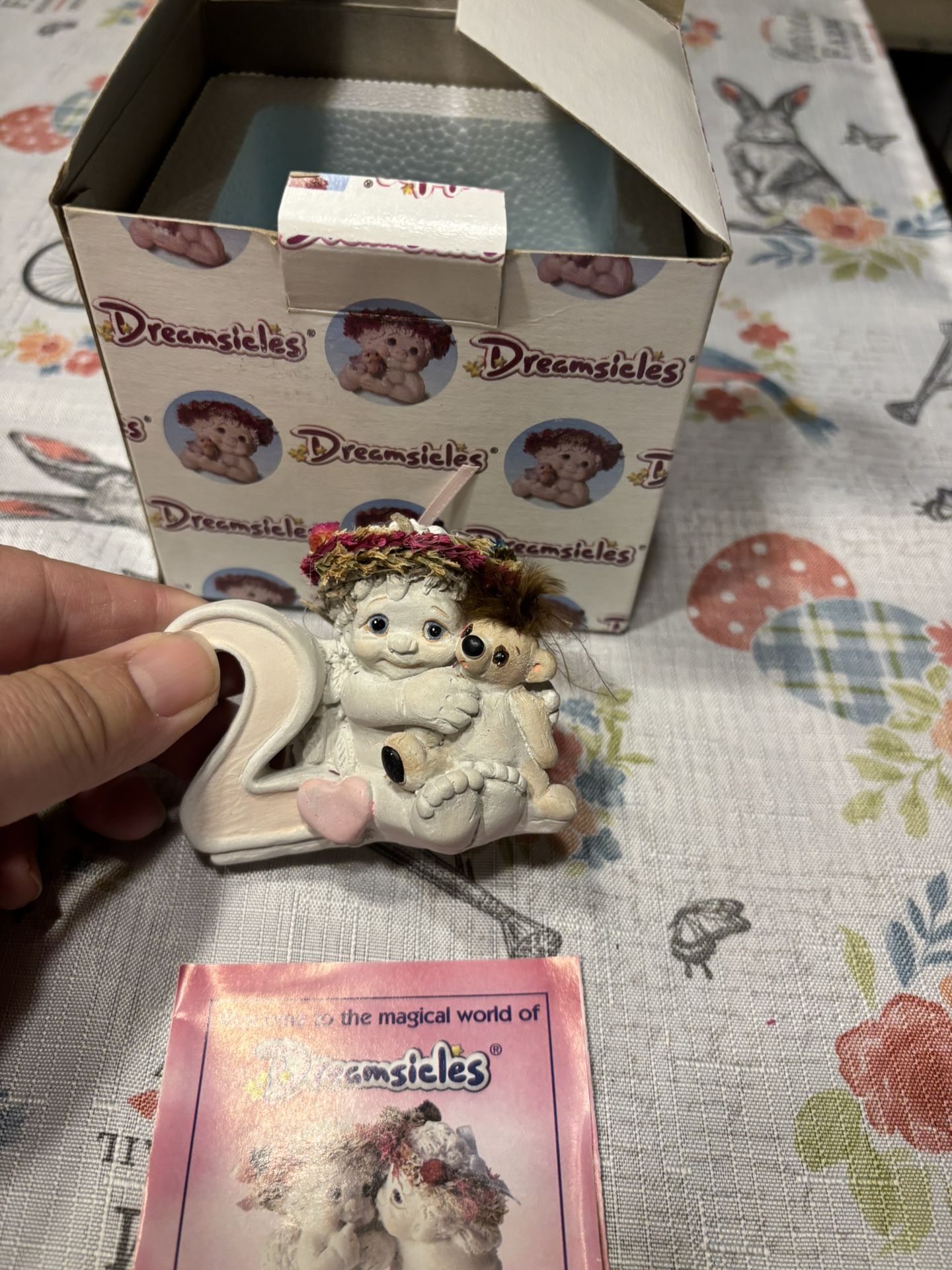 Dreamsicles Cherubs Angel Second Birthday Figurine #DC062 Vintage 1994