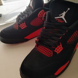 Air Jordan Retro' Red  Thunder ' Size 8.5