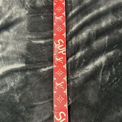 LV Supreme Belt 