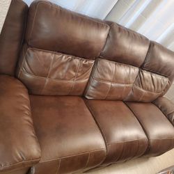 Power Reclining Leather Sofa With USB 