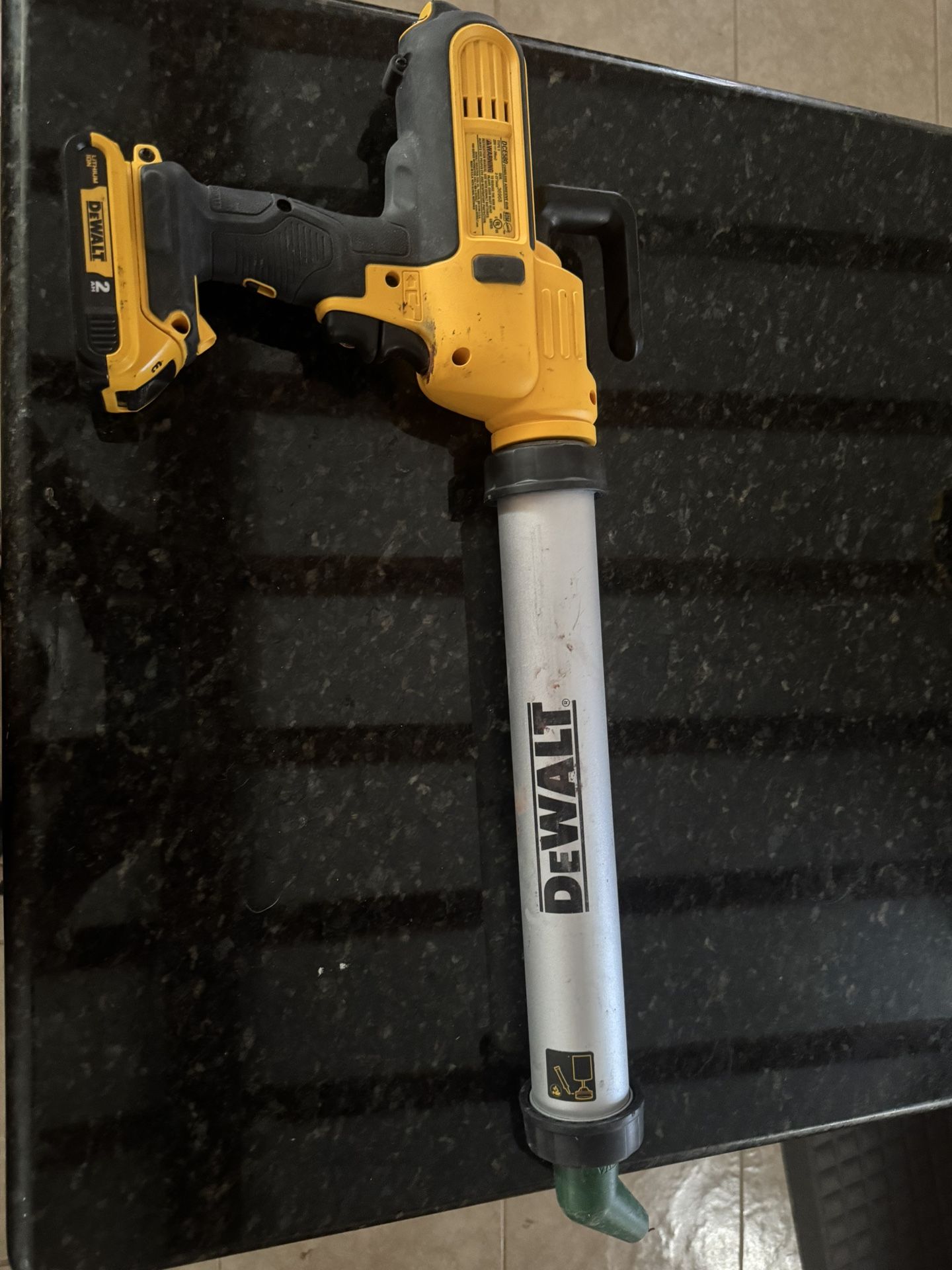 Dewalt Electric Caulking Gun