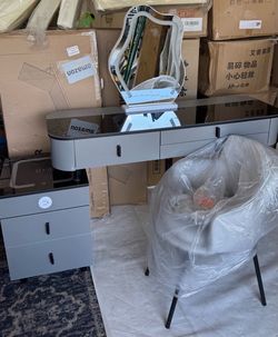 New Vanity with wireless charger , light and speaker