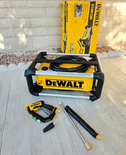 DeWALT Electric Pressure Washer 2100 PSI