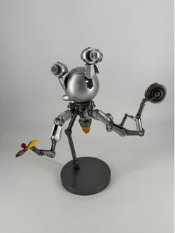 Gaming Heads Fallout Rotating Mr. Handy Articulating Figure with Lights & Sound