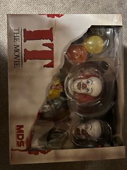IT The Movie MDS Pennywise Action Figure