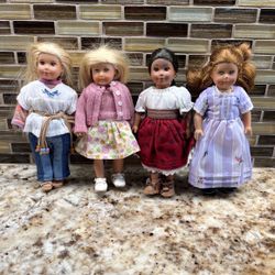 American mini Girl Editors set of 4 