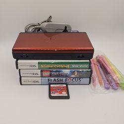 Nintendo DS Lite / Animal Crossing & More!