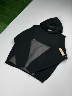 Fear of God Essentials Heavyweight Hoodie – Black