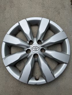 Toyota Hubcap Wheel Cover Silver