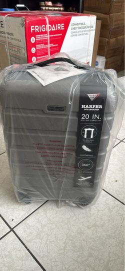 Travelers Club Harper Collection 20-Inch Carry-On