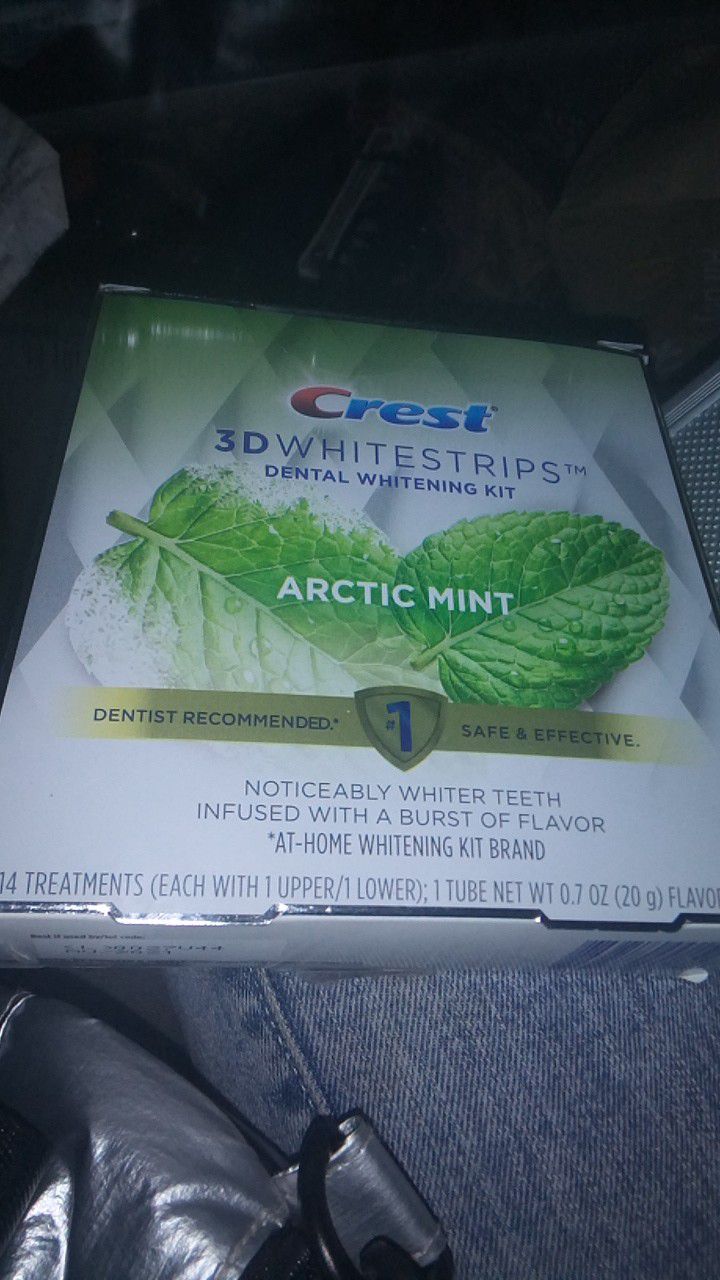 Crest 3D White strips Artic Mint 14 treatments