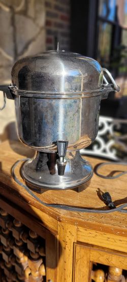 Farberware L1360 Stainless Steel 12-36 Cups Automatic Coffee Urn
