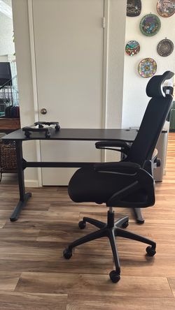 Gaming Desk chair and tower holder