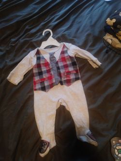 Baby clothing