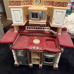 Play Kitchen