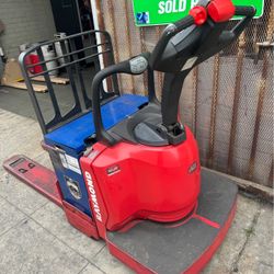 Raymond Electric Pallet Jack