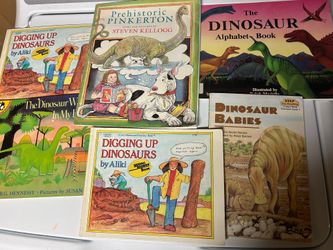 Dinosaur books bundle. 6 books.