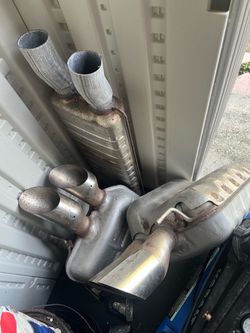 Exhaust Muffler  de ford mustang  5.0GT $100