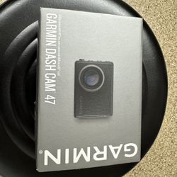 Garmin Dash Cam 47