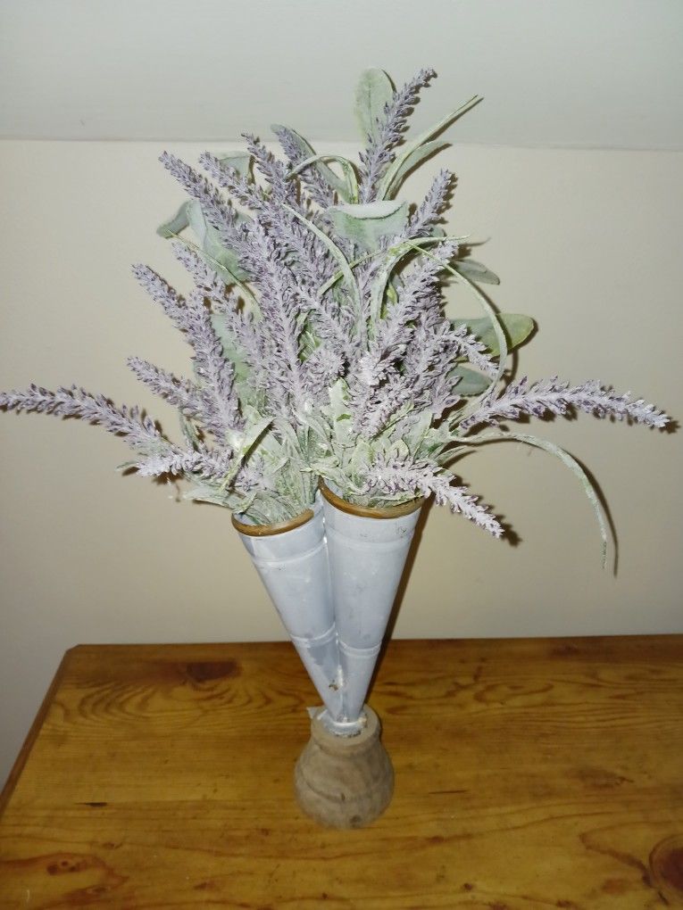 Gorgeous Artificial Plant In Vintage Stand